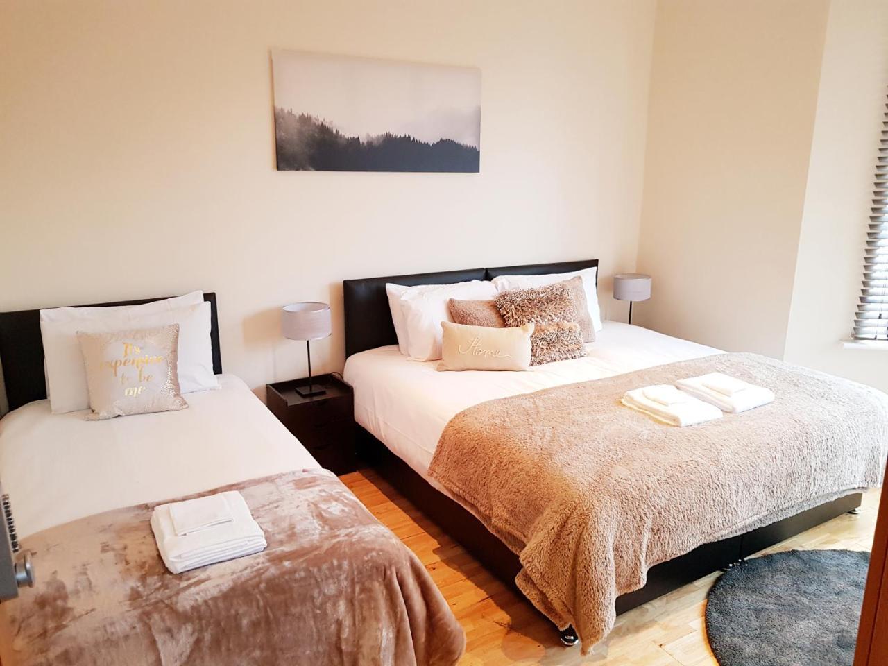 Cogie Abode Bed and Breakfast Enfield Buitenkant foto