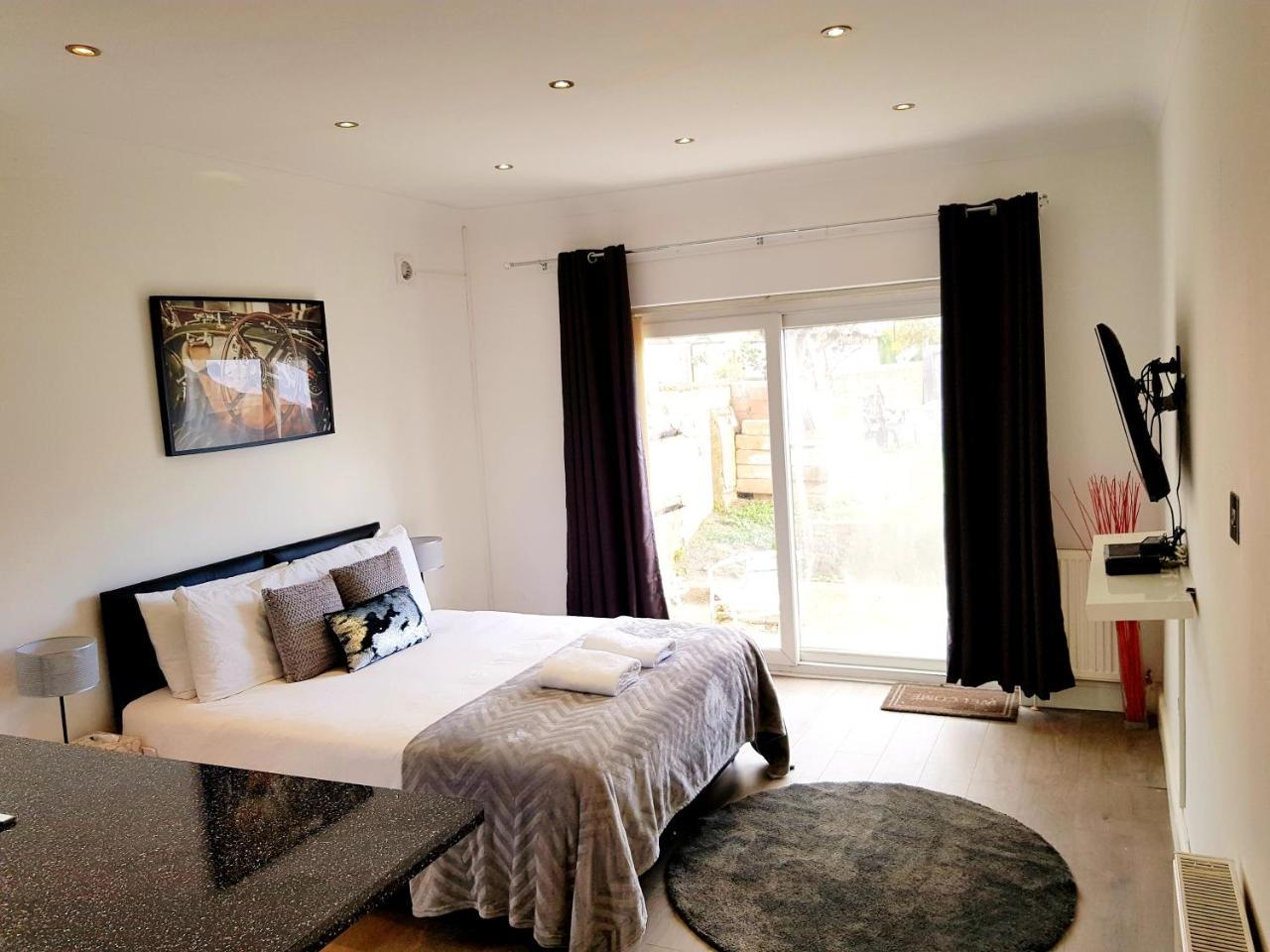 Cogie Abode Bed and Breakfast Enfield Kamer foto