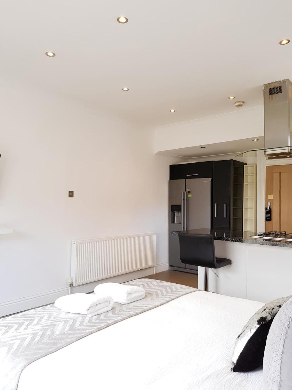 Cogie Abode Bed and Breakfast Enfield Kamer foto