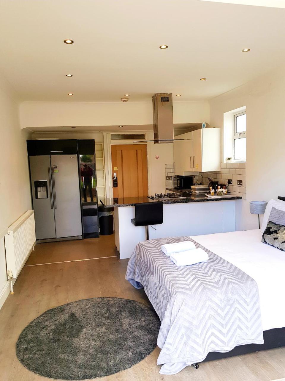Cogie Abode Bed and Breakfast Enfield Kamer foto